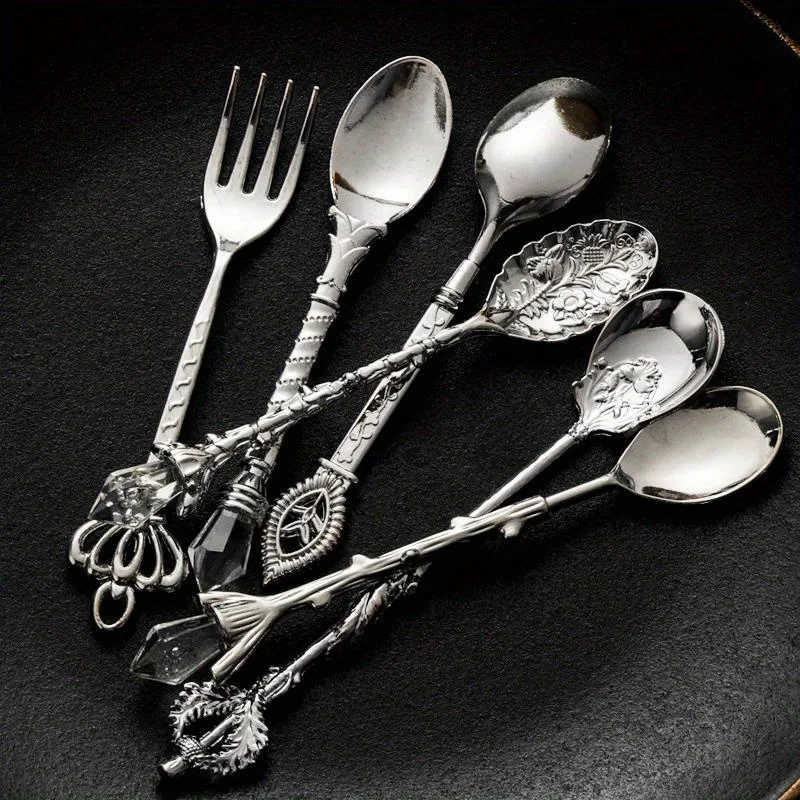 Vintage Collectible Spoons - 6 Buah Sendok Garpu Antik Gaya